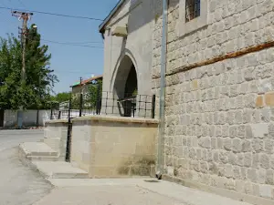 Horasan baba ve türbesi