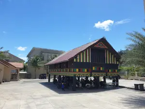 H Harun Keuchik Leumiek Mosque