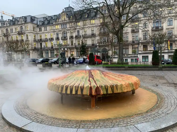 Hotels in der Nähe von Thermalquelle Kochbrunnen