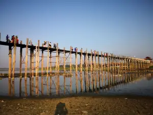 U-Bein Bridge