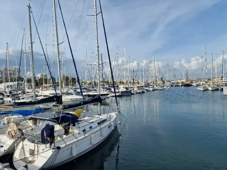 Hotels near Larnaca Marina