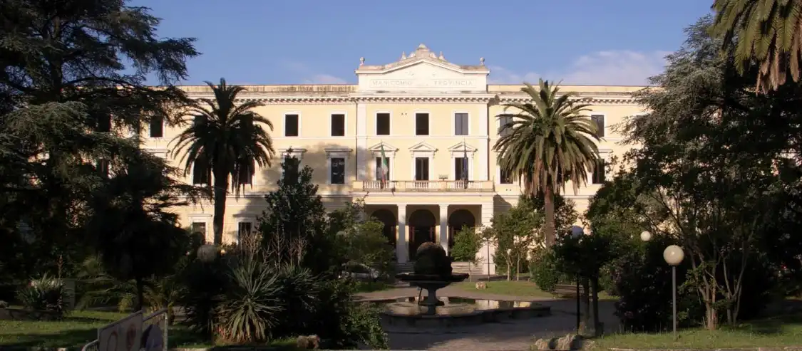 Hotel in zona Teatro Reale di Alessandro Rubinetti