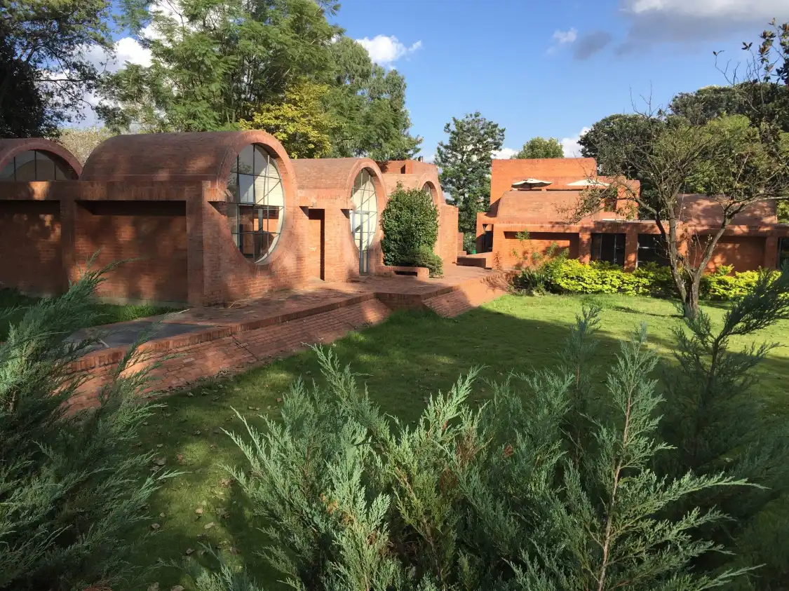 Hotels near Taragaon Museum