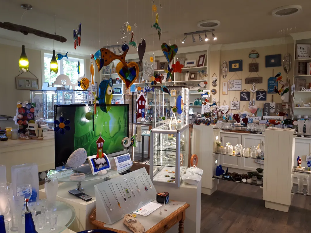 3_Boutique D'Art Tendance