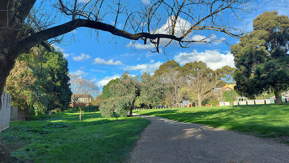 Glen Iris