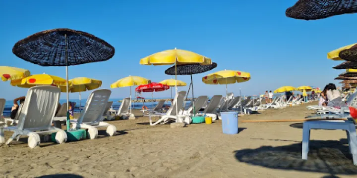 Yakakent Blue Sea Aile Plajı