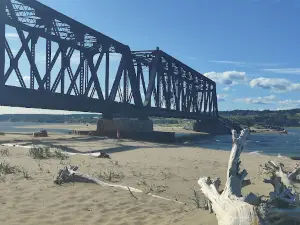 Haldimand beach