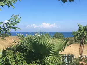 Konacik Sütunlu Liman