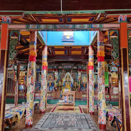 아리야발 사원