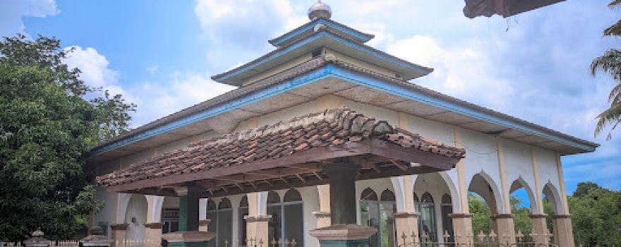 Masjid Baitul Makmur Montong Belo