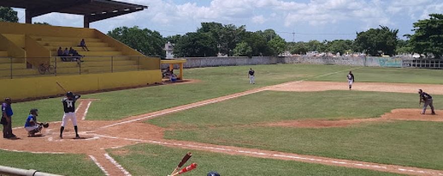 Campo de Béisbol Eliseo Gómez