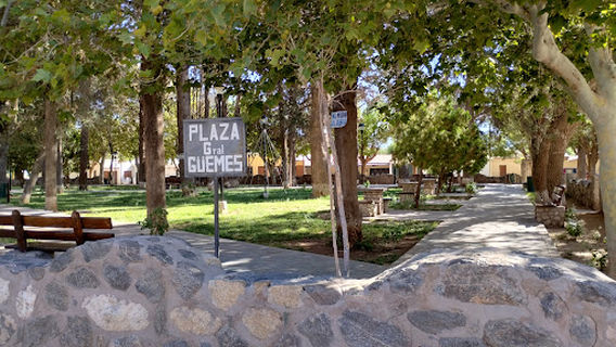 Plaza Gral. Don Martín Miguel de Güemes.