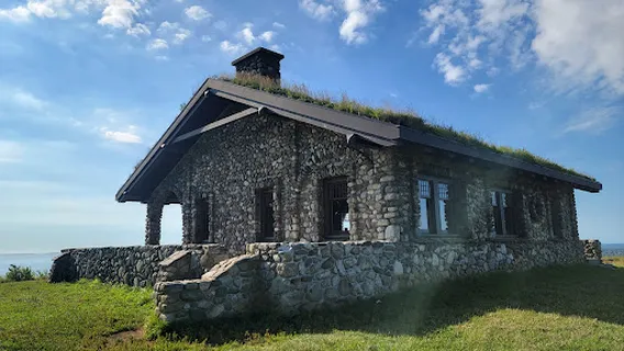 Beech Hill Preserve Trail Head