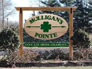 Mulligan's Pointe