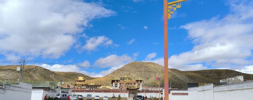 Xiadari Temple, Zeku County, Qinghai Province
