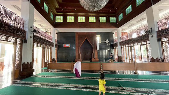 Masjid Raya Al-Muttaqun Prambanan