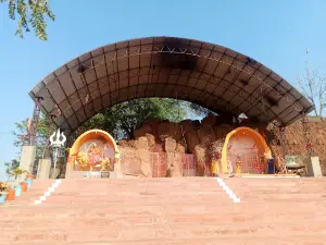 Amba Mai, seoni