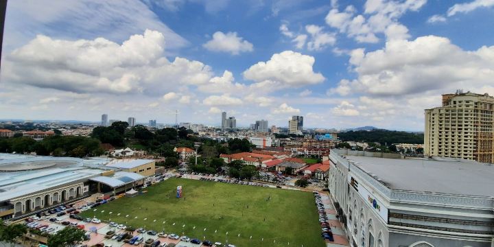 Dataran Pahlawan Melaka Megamall