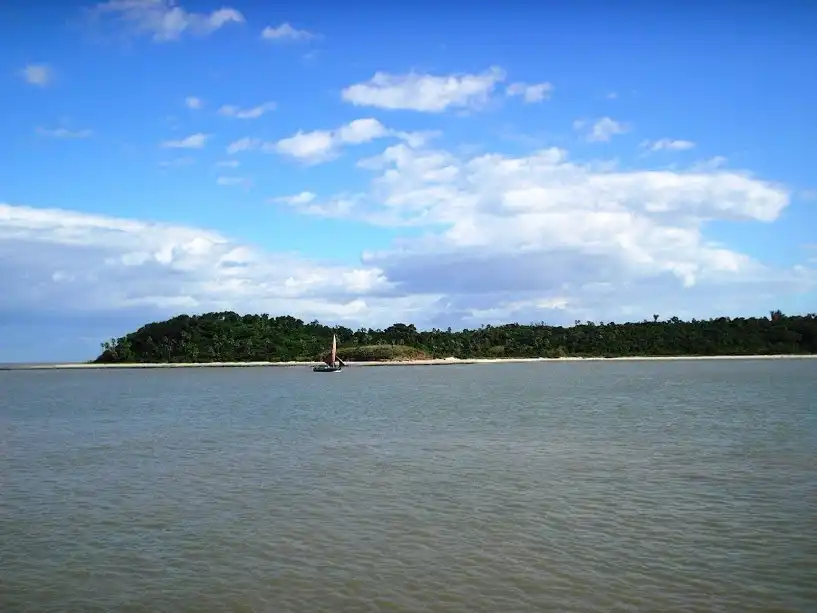 Hotels near Livramento Island