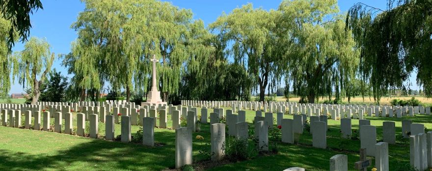 Le Trou Aid Post Cemetery