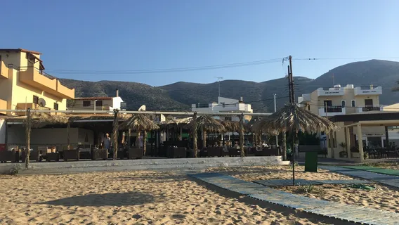 Themis Beach Bar