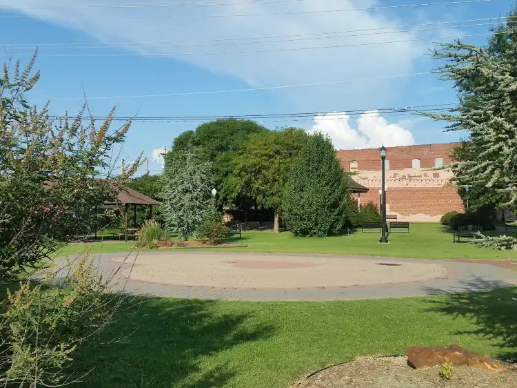 Hotels in Tonkawa