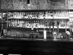 Pallets bar