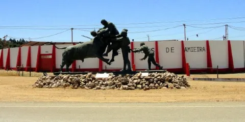 Monumento ao Forcado