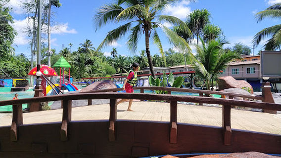 Khao Pho Water Park and Resort