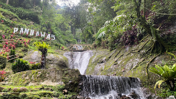 Curug Cibareubeuy