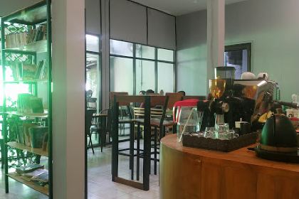 Arsa Coffee & Library