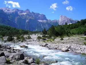 Valbonë River