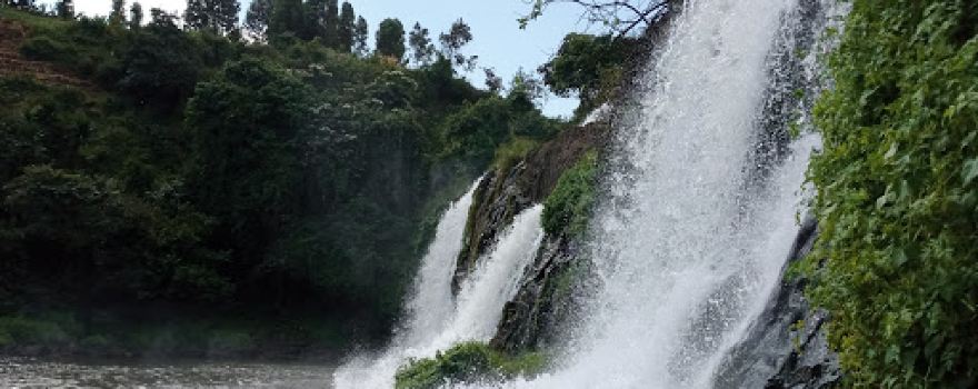 TWIN FALLS, KUTUS KIRINYAGA