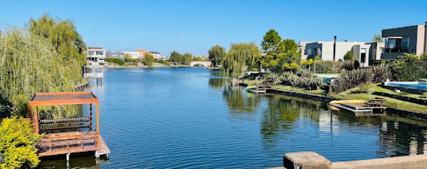 Private neighborhood Los Lagos