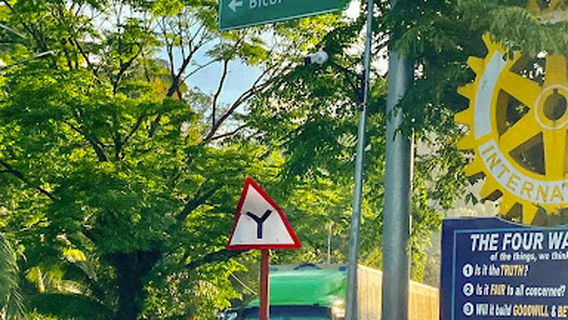 Bondoc Peninsula Welcome Arch