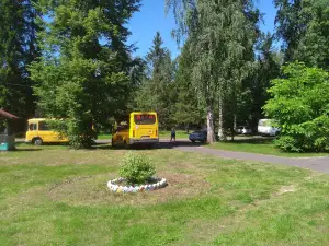 Krasnyy Plos, Detsko-Yunosheskiy Ozdorovitel'no-Obrazovatel'nyy Tsentr