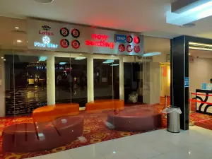 mmCineplexes The Summer Mall