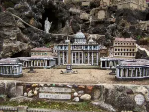 Ave Maria Grotto