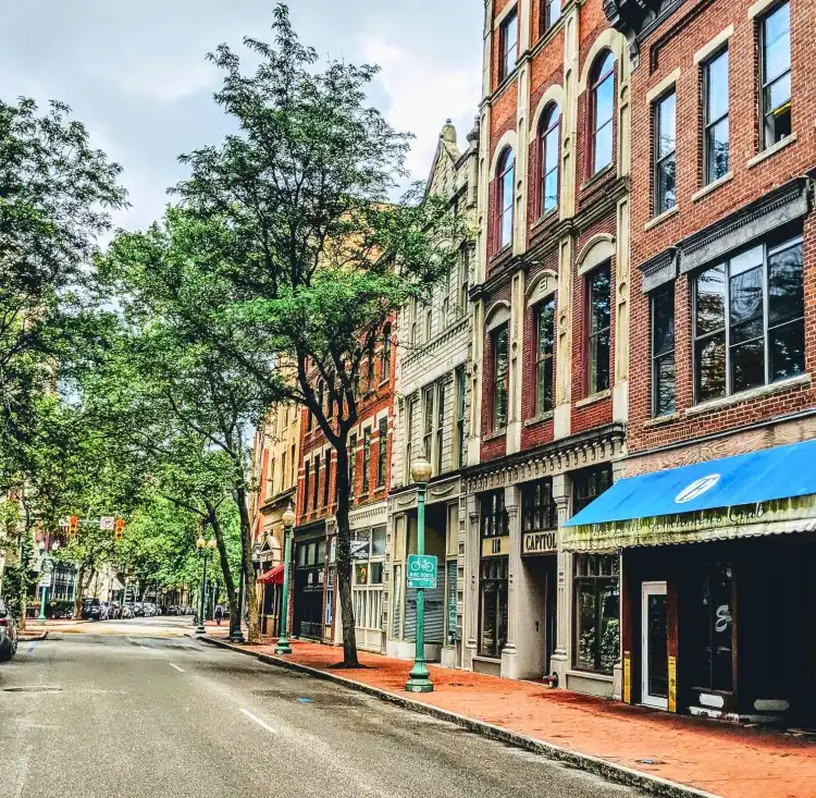 Hotels near Capitol St