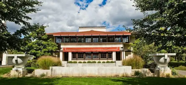 Hotels in Springfield