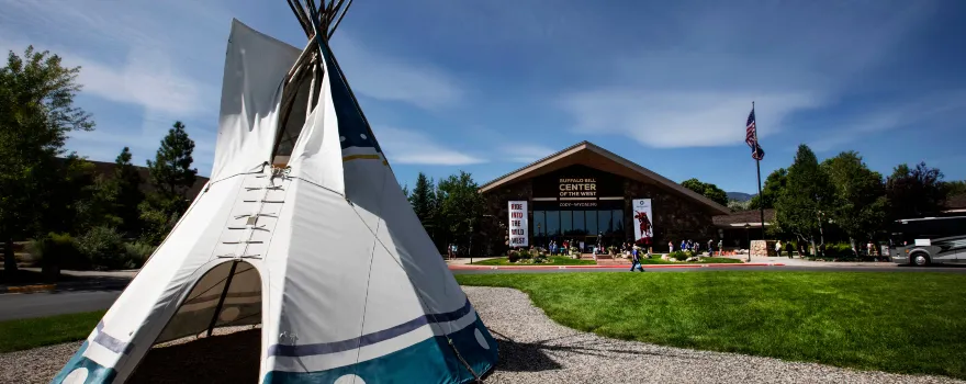 버팔로 빌 센터 오브 더 웨스트