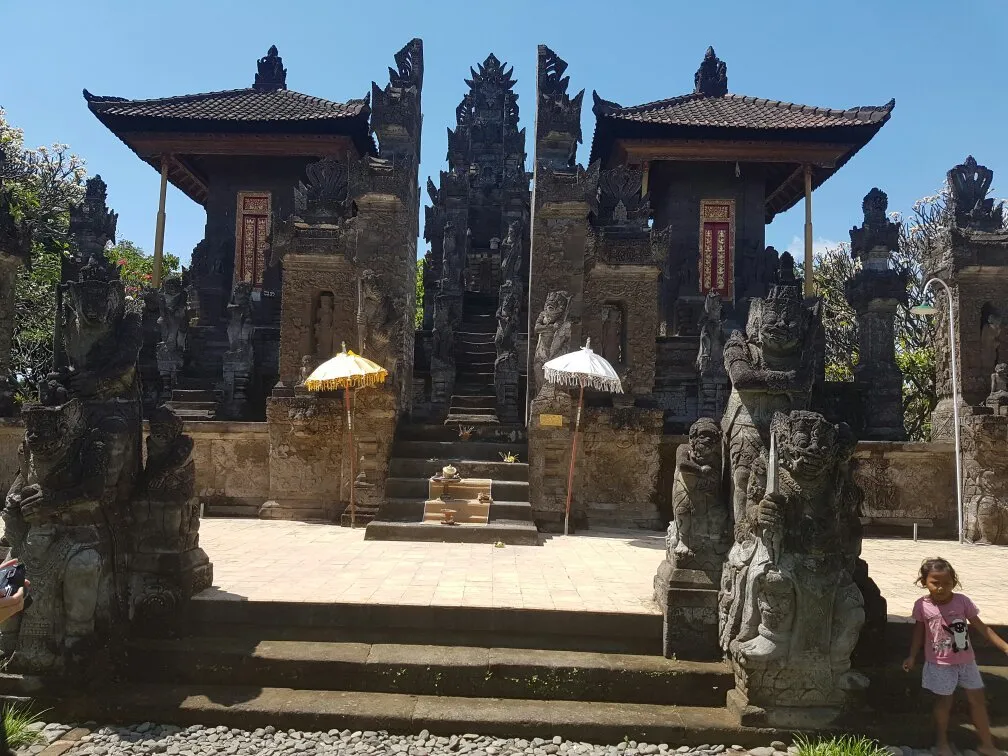 3_Meduwe Karang Hindu Temple