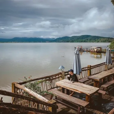 Lak Lake