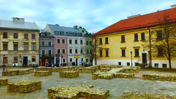 Plac Po Farze