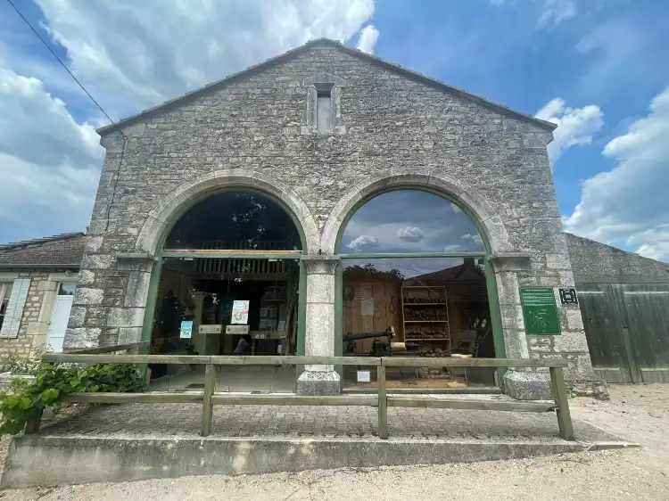 Hotels in Saint-Martin-en-Bresse