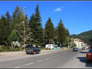 Spomenik palim borcima i žrtvama fašizma