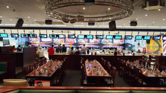 Pinguin Bowling & Bar