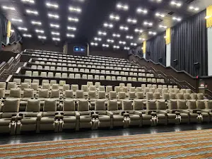 AMC DINE-IN Southgate 9