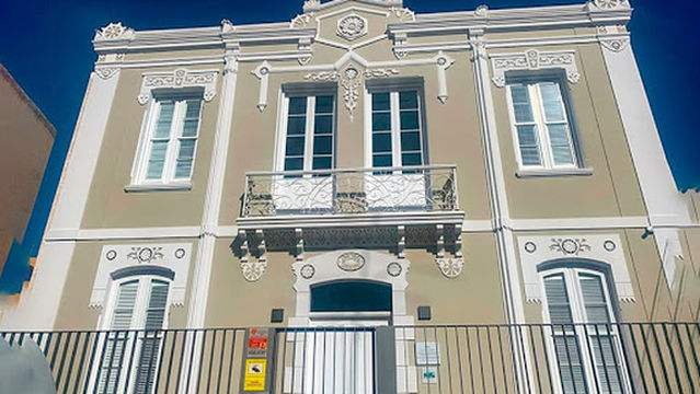 Casa de la Juventud. Casa Lázaro - Siliuto