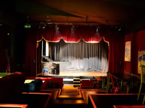 Cabaret la sirène à barbe